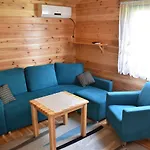 O.w. Sek Lodge Karwia