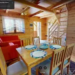 O.w. Sek Lodge *