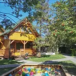 Lodge O.w. Sek Karwia
