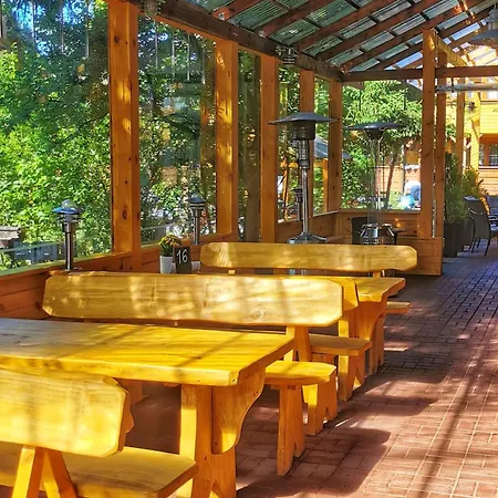 山林小屋 O.w. Sek