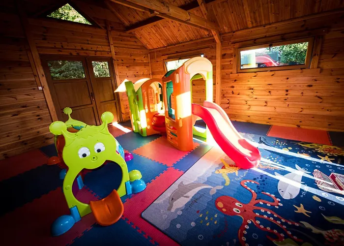 Jaktstuga O.w. Sek Karwia